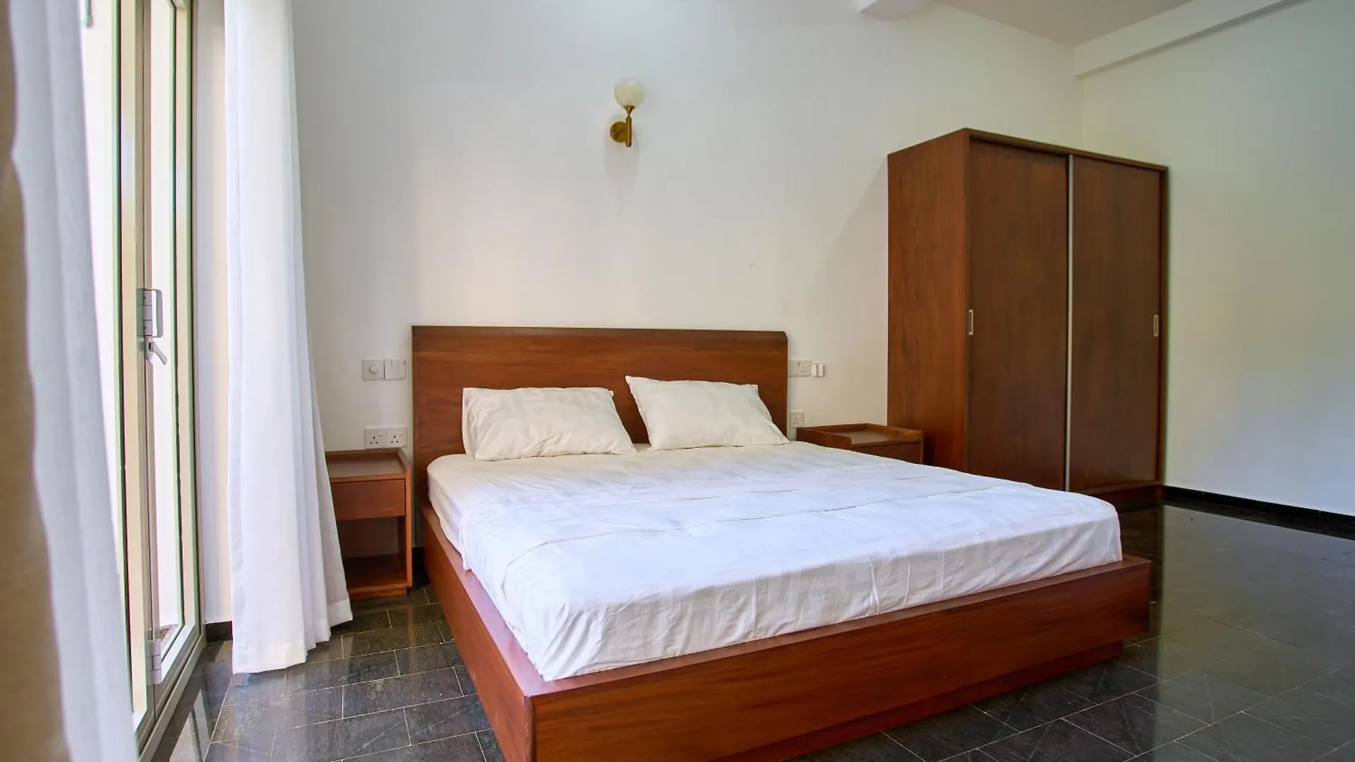 The Retreat Minimum 3 Nights Villa Dehiwala-Mount Lavinia Holiday home